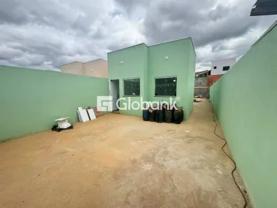 Casa com 3 Quartos à venda, 180m² no Santo Inácio, Montes Claros
