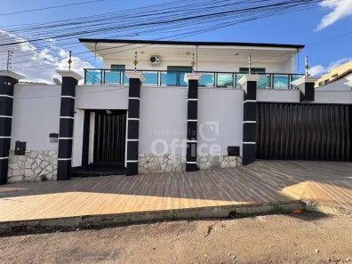 Casa com 4 Quartos para alugar, 400m² no Residencial Araujoville, Anápolis