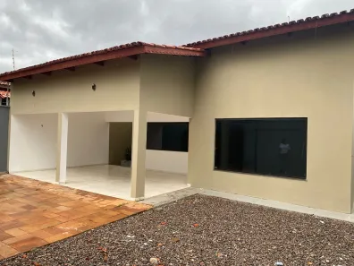 Casa com 4 Quartos à venda, 250m² no Plano Diretor Sul, Palmas