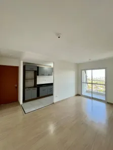 Apartamento com 3 Quartos para alugar, 67m² no Zona 06, Maringá
