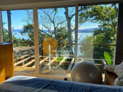 Casa com 2 Quartos para alugar, 130m² no Sambaqui, Florianópolis
