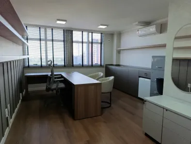 Sala Comercial para alugar, 35m² no Zona 01, Maringá