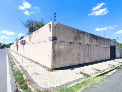 Casa com 5 Quartos para alugar, 471m² no Ininga, Teresina
