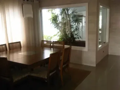 Sobrado com 4 Quartos à venda, 120m² no Jardim Tupanci, Barueri