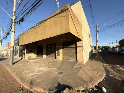 Casa com 3 Quartos para alugar, 170m² no Jardim Santo Antônio, São José do Rio Preto