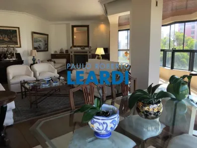 Apartamento com 3 Quartos à venda, 241m² no Vila Suzana, São Paulo