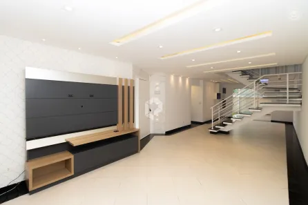Casa de Condomínio com 4 Quartos para alugar, 268m² no Campo Comprido, Curitiba