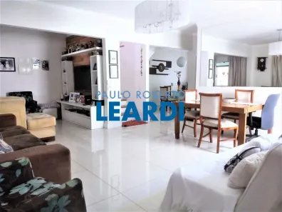 Sobrado com 4 Quartos à venda, 270m² no Super Quadra Morumbi, São Paulo
