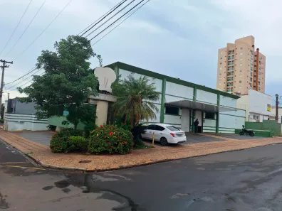 Prédio Comercial para alugar, 781m² no Cidade Alta, Piracicaba
