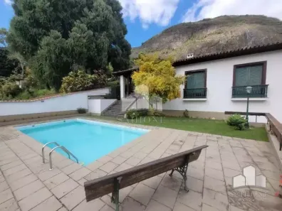 Casa com 4 Quartos à venda, 277m² no Quitandinha, Petrópolis