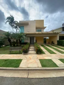 Sobrado com 4 Quartos à venda, 303m² no Jardins Lisboa, Goiânia