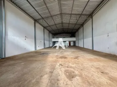 Galpão/Depósito/Armazém para alugar, 380m² no Marta Helena, Uberlândia