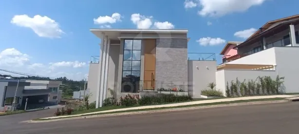 Sobrado com 4 Quartos à venda, 307m² no Jardim Aeroporto, Botucatu