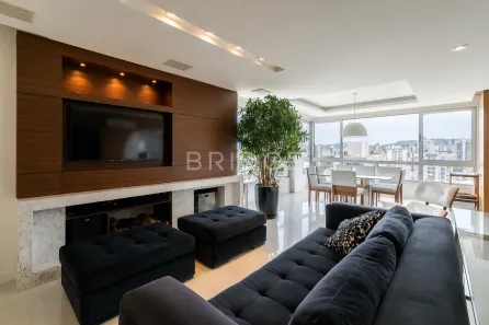 Apartamento com 3 Quartos para alugar, 194m² no Bela Vista, Porto Alegre