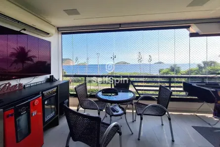 Apartamento com 4 Quartos para alugar, 151m² no Camboinhas, Niterói