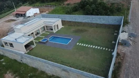 Fazenda/Sítio com 3 Quartos à venda, 86m² no Jardim Floresta, Atibaia