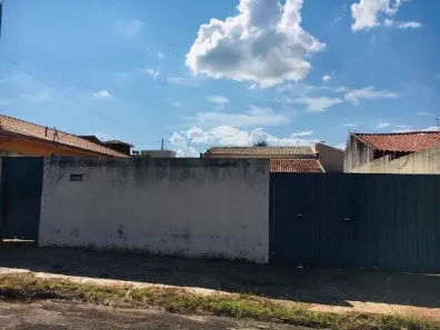 Casa com 2 Quartos à venda, 40m² no Jardim Morumbi, Marília