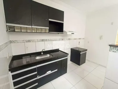 Apartamento com 2 Quartos para alugar, 58m² no Jardim Holanda, Uberlândia