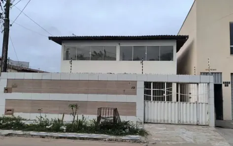 Casa com 3 Quartos para alugar, 200m² no Planalto, Natal