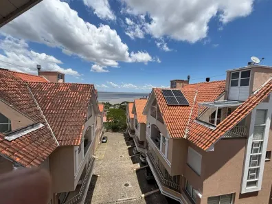 Casa com 3 Quartos à venda, 220m² no Pedra Redonda, Porto Alegre