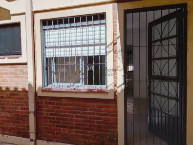 Apartamento com 2 Quartos para alugar, 42m² no São Gonçalo, Pelotas