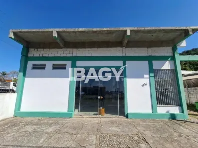 Ponto Comercial com 4 Quartos para alugar, 686m² no Aririú, Palhoça