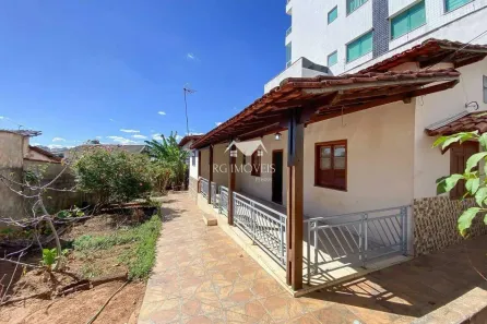 Casa com 2 Quartos à venda, 160m² no Miramar (Barreiro), Belo Horizonte