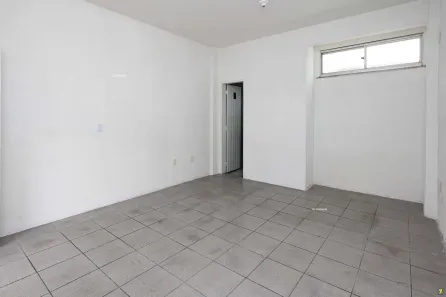 Sala Comercial para alugar, 22m² no Bom Futuro, Fortaleza