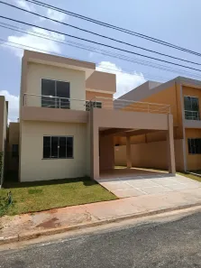 Casa de Condomínio com 5 Quartos à venda, 300m² no Parque Verde, Belém