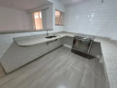 Casa com 2 Quartos à venda, 77m² no Nova Cidade, Nilópolis