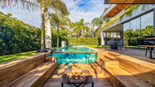 Casa com 4 Quartos à venda, 564m² no Jurerê Internacional, Florianópolis