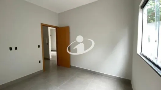 Casa com 2 Quartos à venda, 65m² no Jardim Ipanema, Uberlândia