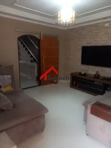 Sobrado com 4 Quartos para alugar, 354m² no Parque Jaçatuba, Santo André