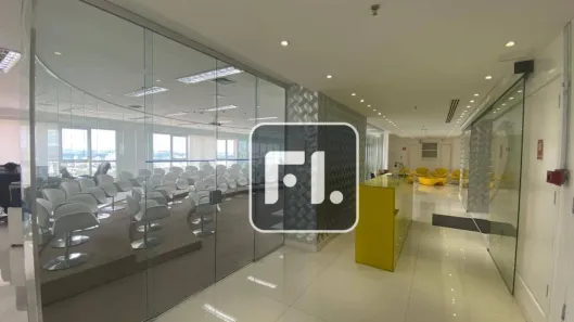 Sala Comercial para venda ou aluguel, 500m² no Sítio Tamboré Alphaville, Barueri