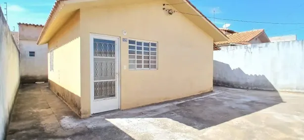 Casa com 2 Quartos para alugar, 65m² no Residencial Sul Ipês, Montes Claros