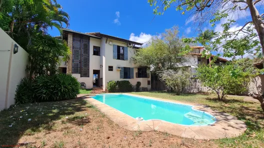 Casa de Condomínio com 5 Quartos à venda, 333m² no Piatã, Salvador