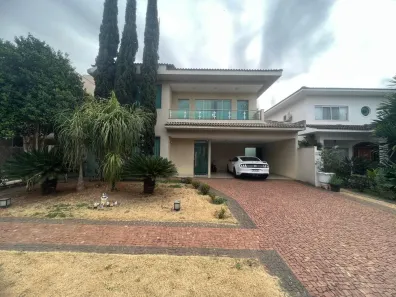 Sobrado com 4 Quartos à venda, 283m² no Jardins Lisboa, Goiânia
