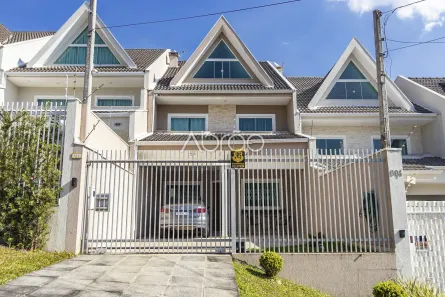 Sobrado com 4 Quartos para alugar, 210m² no Uberaba, Curitiba