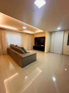 Casa com 4 Quartos à venda, 377m² no Granja Ouro Branco, Contagem