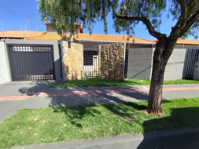Casa com 4 Quartos à venda, 210m² no Igapó, Londrina