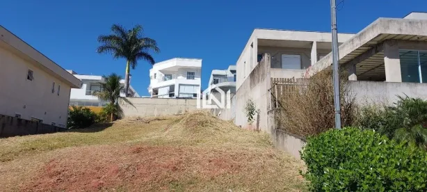 Lote/Terreno à venda, 560m² no Jardim do Golf I, Jandira