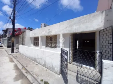 Casa com 3 Quartos para alugar, 90m² no Cidade 2000, Fortaleza
