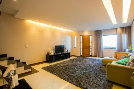 Sobrado com 3 Quartos para alugar, 260m² no Jardim Las Vegas, Santo André