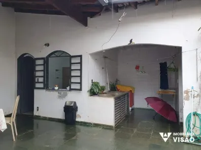 Casa com 3 Quartos à venda, 390m² no Vila Frei Eugênio, Uberaba