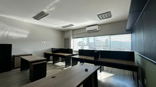 Sala Comercial para alugar, 51m² no Jardim Blumenau, Blumenau