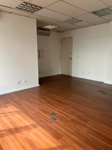 Sala Comercial para alugar, 32m² no Santo Amaro, São Paulo