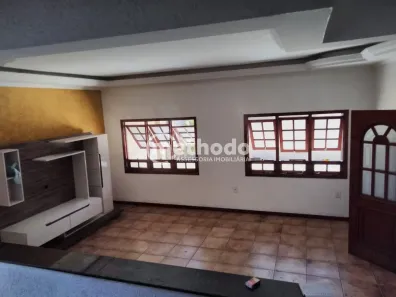 Casa com 3 Quartos à venda, 227m² no Vila Aeroporto, Campinas