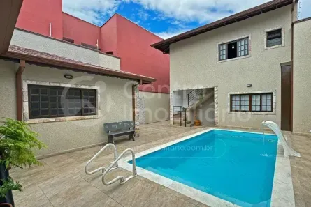 Casa com 5 Quartos à venda, 375m² no Centro, Peruíbe