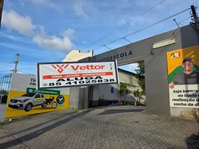 Ponto Comercial para alugar, 375m² no Parque Dois Irmãos, Fortaleza