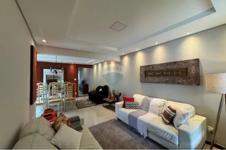 Casa com 3 Quartos à venda, 243m² no Cabral, Contagem
